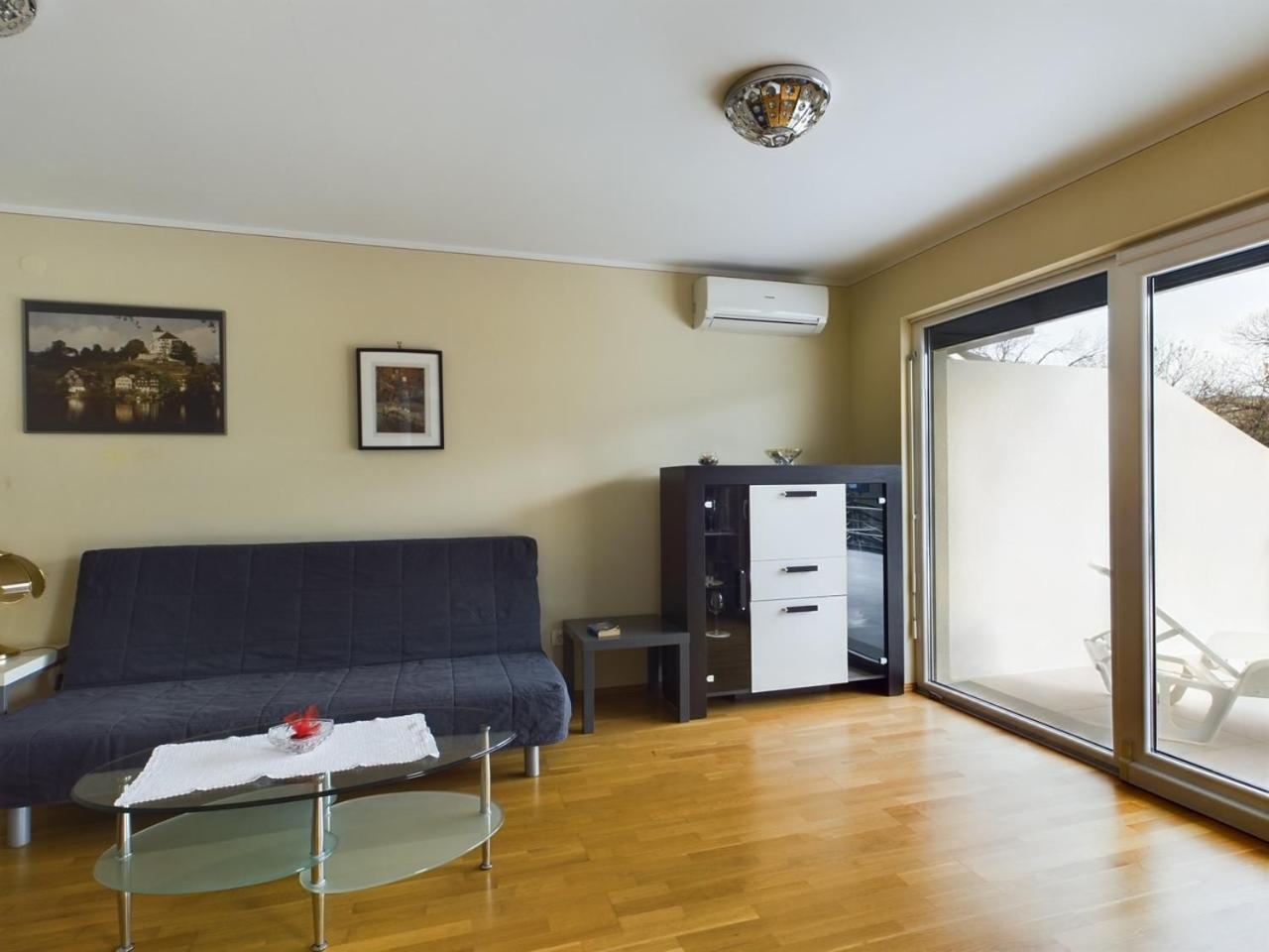 Villa Vila Ловран Екстериор снимка